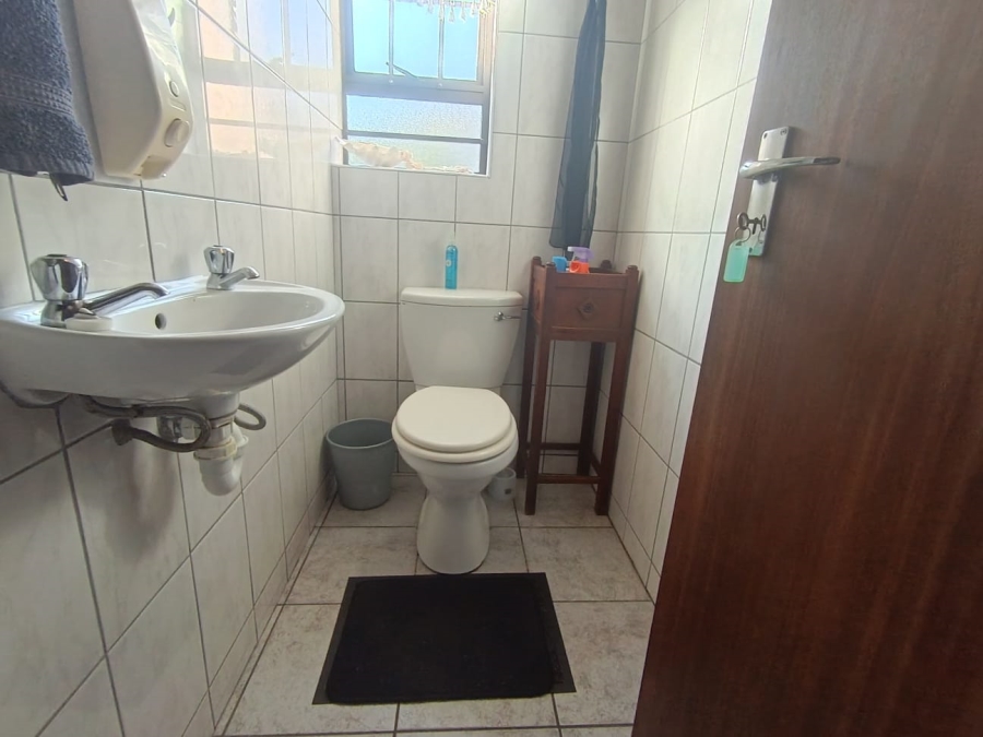 3 Bedroom Property for Sale in Dana Bay Western Cape